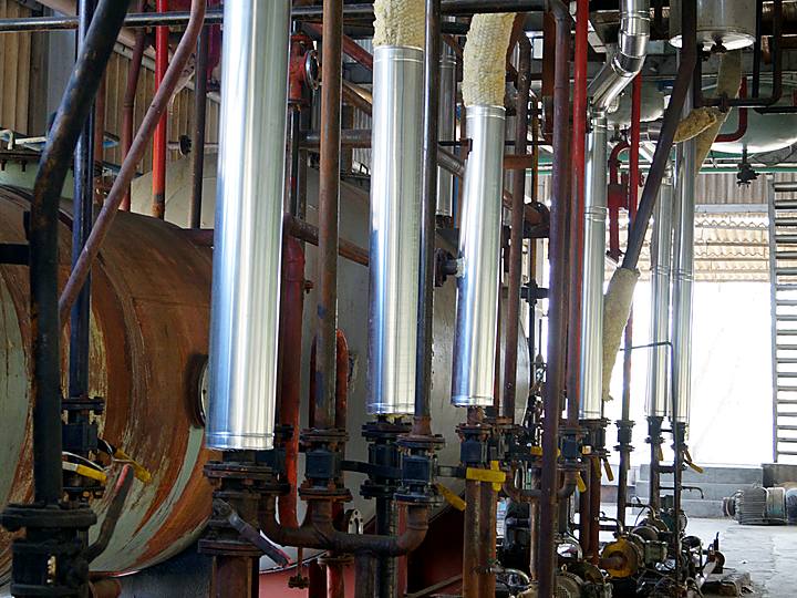 Solvent manifolds